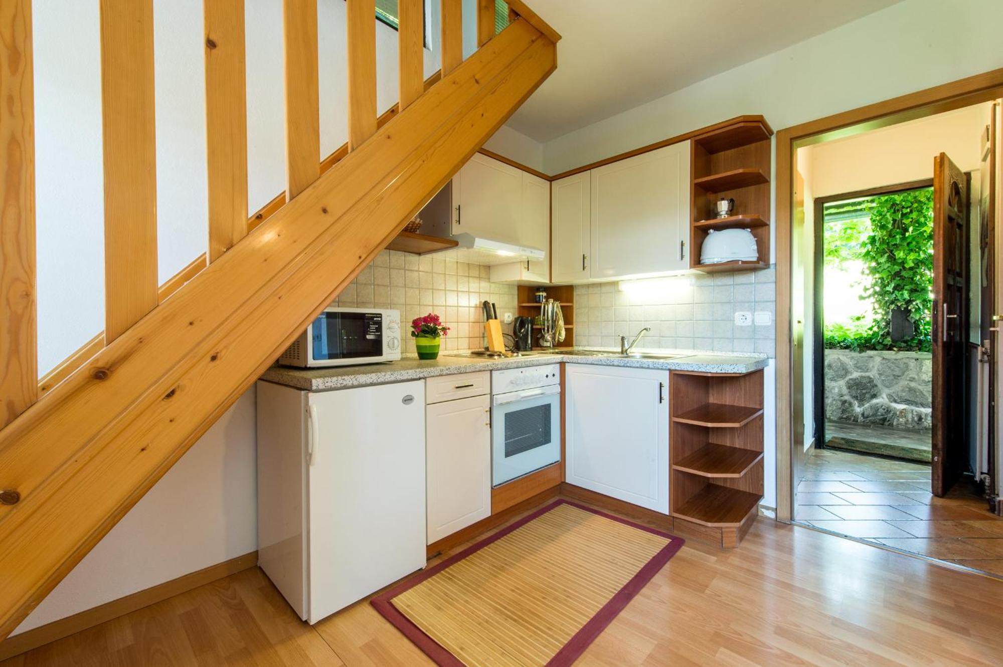 Apartments Jaka ドレーニスケ・トプリーツェ 部屋 写真