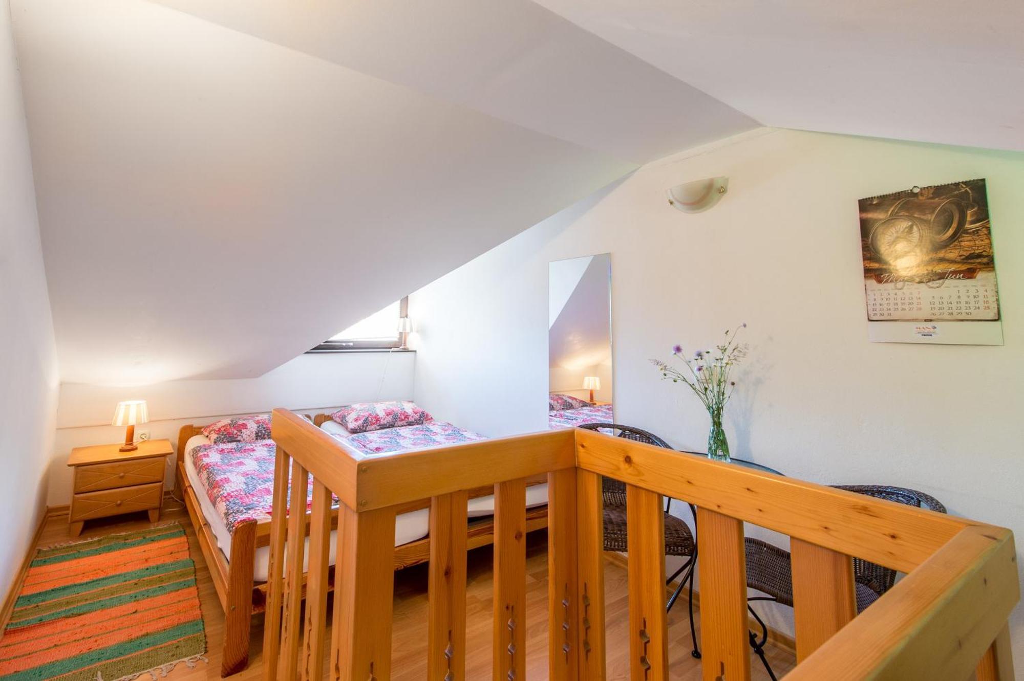 Apartments Jaka ドレーニスケ・トプリーツェ 部屋 写真