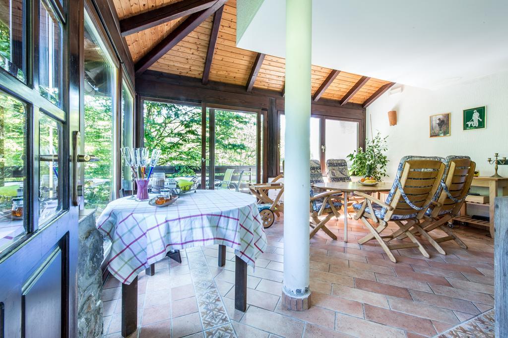 Apartments Jaka ドレーニスケ・トプリーツェ エクステリア 写真